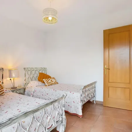 Amadeus Holiday home La Oliva