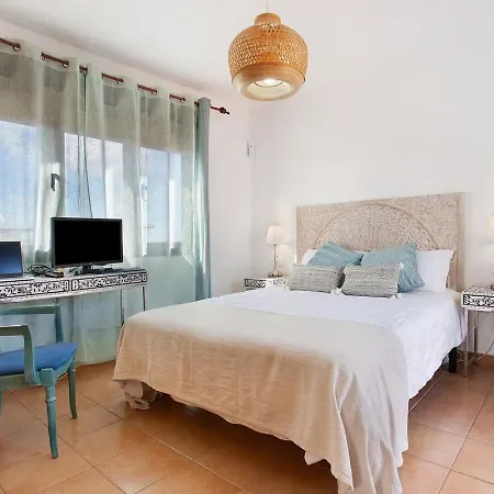 Amadeus Дом отдыха *