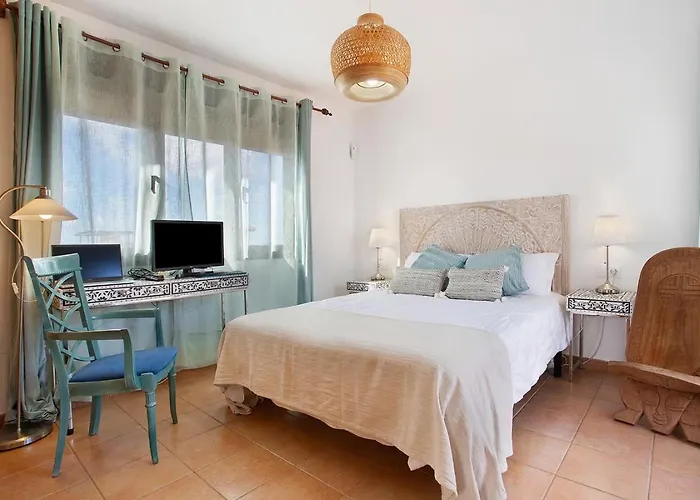 Amadeus בית נופש *